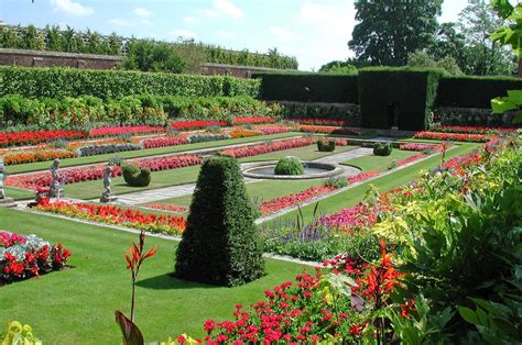 tudor style garden|tudor garden plants.